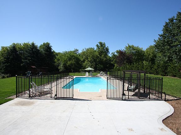 2nd image of 5903 Wild Ash Ln
