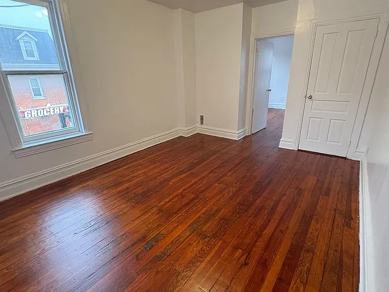 50 W Jackson St #2 — Photo 5