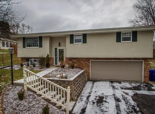 500 Maxine Dr, Beaver Falls, PA