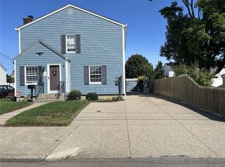 408 Vine St, Pawtucket, RI 02861