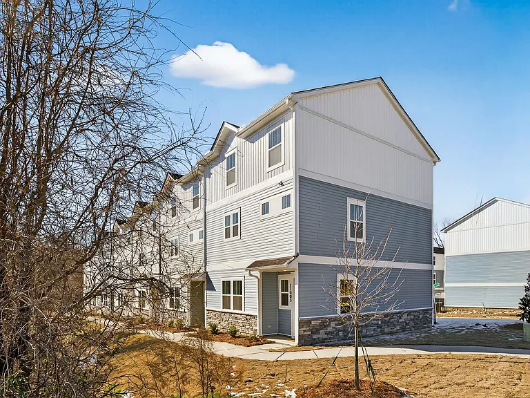 Bellhaven Townhomes — Photo 9