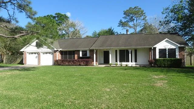 803 Briarmeadow Ave — Photo 2