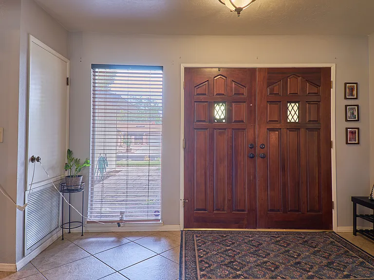1012 Scott St — Photo 10