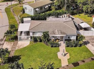 1100 NW 89th St, Miami, FL 33150