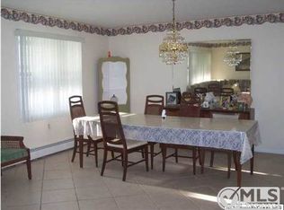 77 Troumaka St, Toms River, NJ 08757