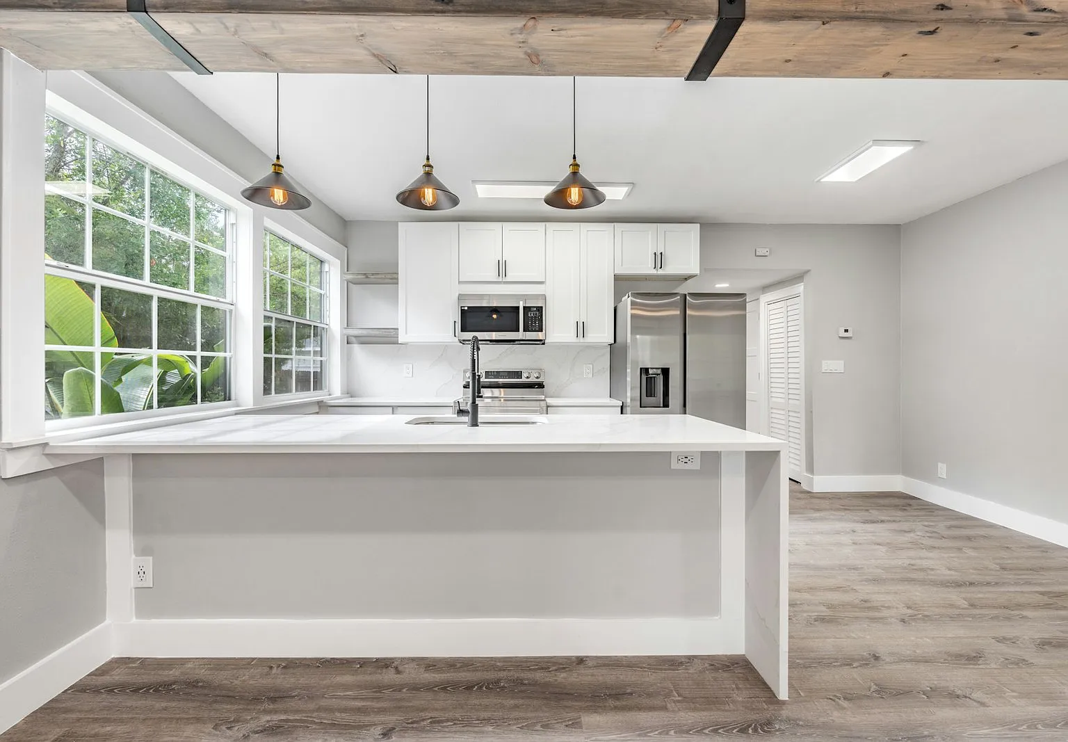 186 22nd Avenue North, Unit 1 — Photo 3