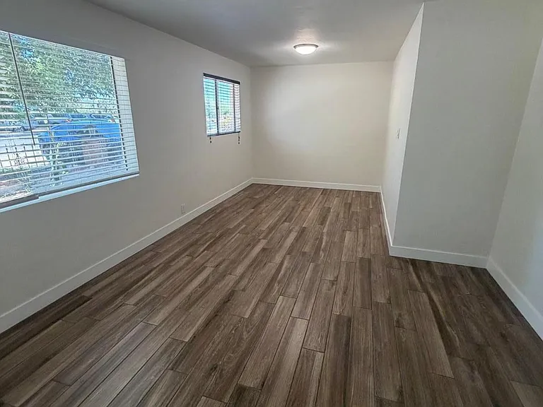 1418 E Williams St — Photo 7