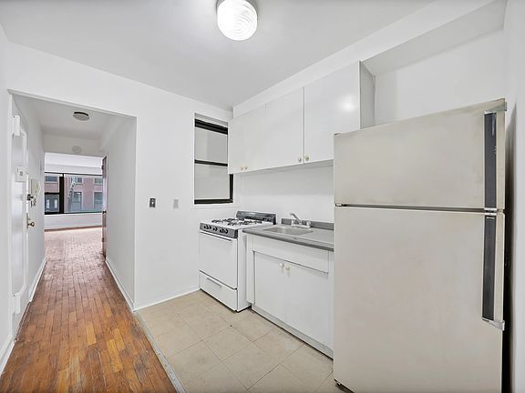 5th image of 444 E 87th St APT 2B