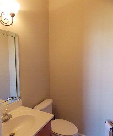 5th image of 305 Daniella Ln
