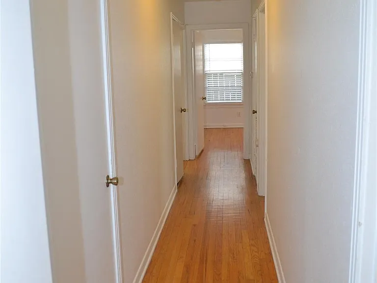 1211 Ridgemont Dr — Photo 11