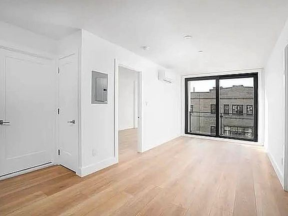 2nd image of 2309 Astoria Blvd #3R