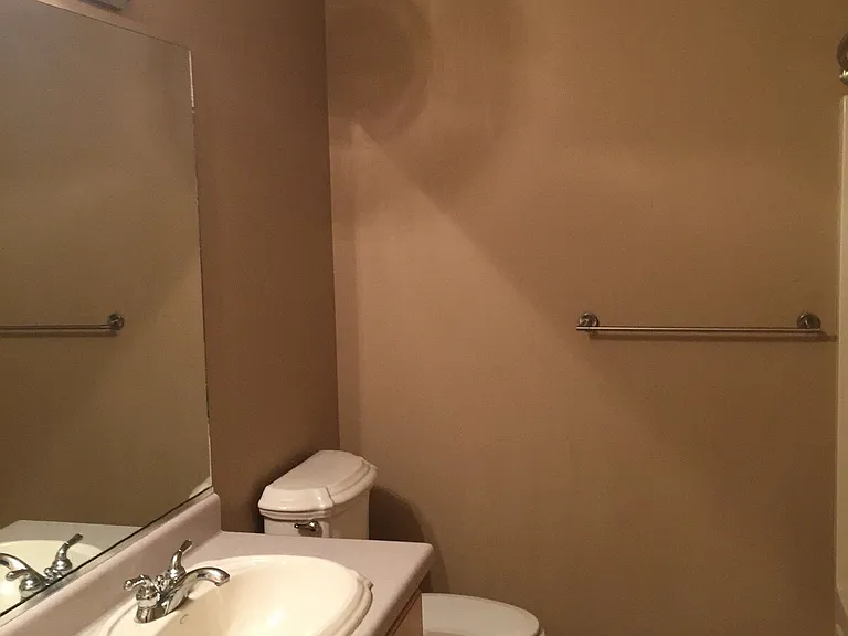 336 Oxford Cv — Photo 14