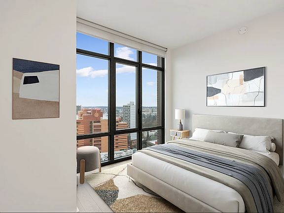 4th image of 92-27 160th St #408