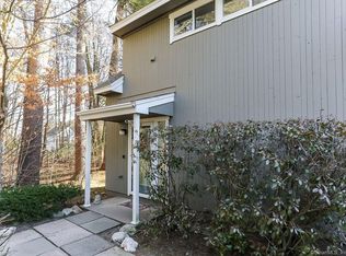 16 Partridge Ct #16, Simsbury, CT 06070