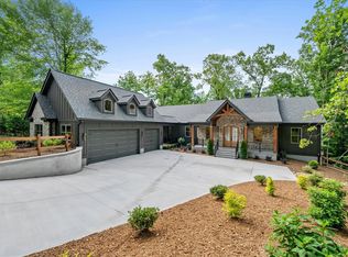 800 Kingsford Ct, Seneca, SC 29672