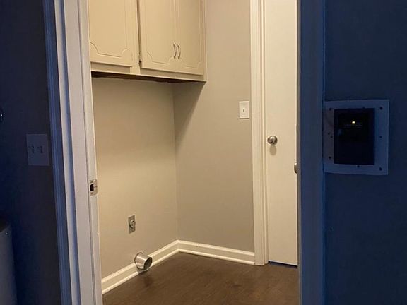 4th image of 120 Pleasant Place Way