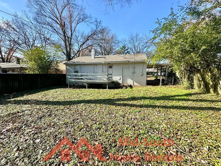 1060 Paul Pl — Photo 22
