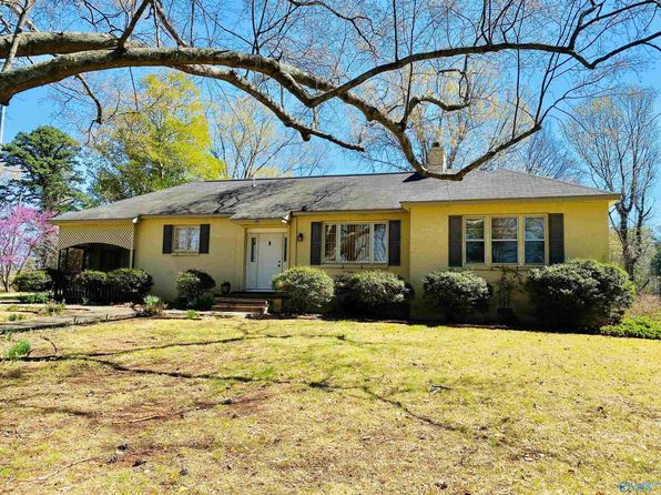 1309 Whispering Hills Cir NW, Hartselle, AL 35640