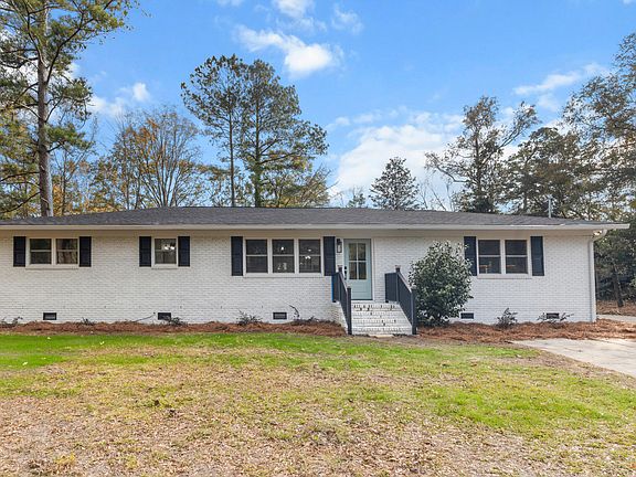 2nd image of 106 Elm Cir
