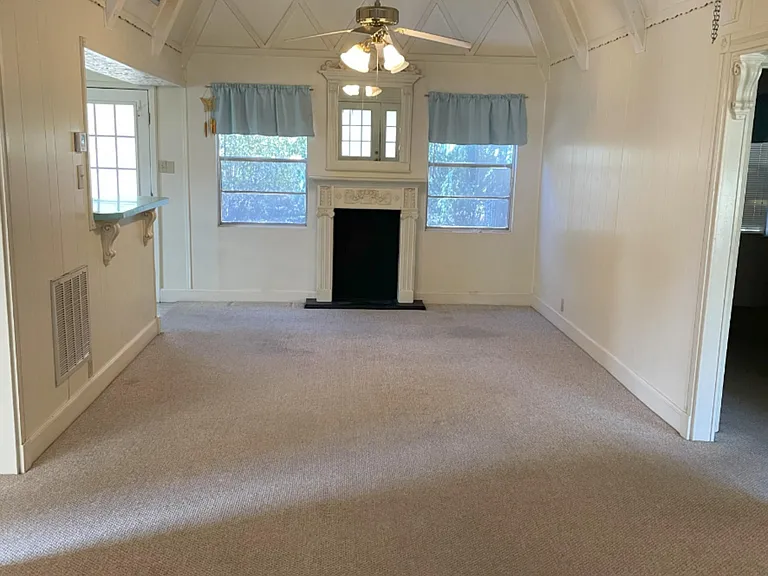 813 Windy Shores Loop — Photo 6