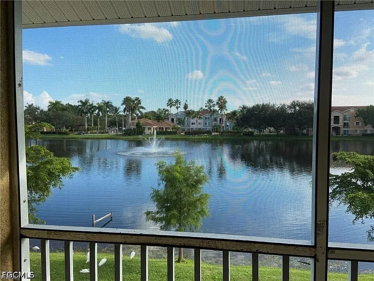 8326 Bernwood Cove Loop #910 — Photo 5