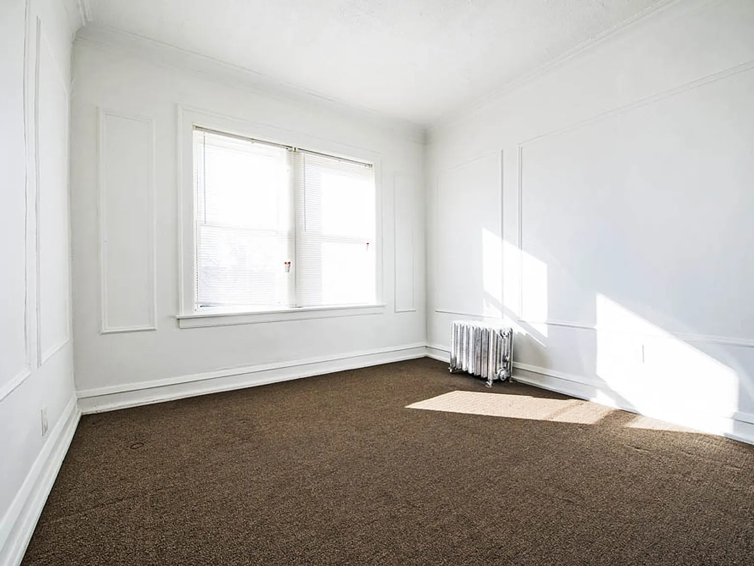 8056 S Drexel — Photo 4