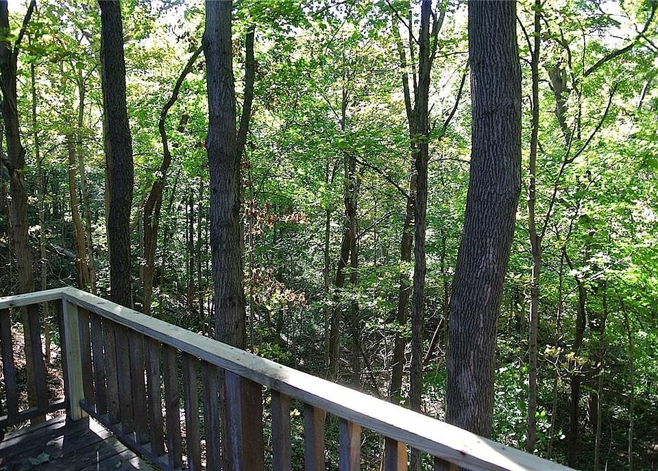 2nd image of 8018 Sunset Cove Dr