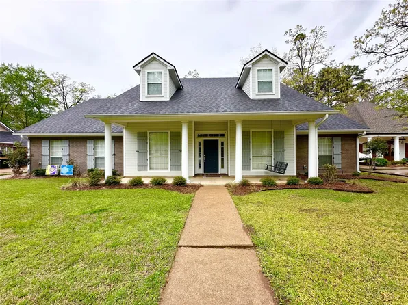4029 Pinewood St, Benton, LA 71006