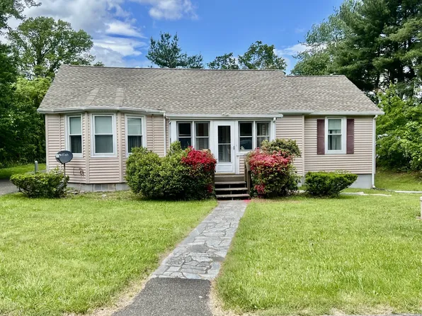 21 Green Street, Trumbull, CT 06611