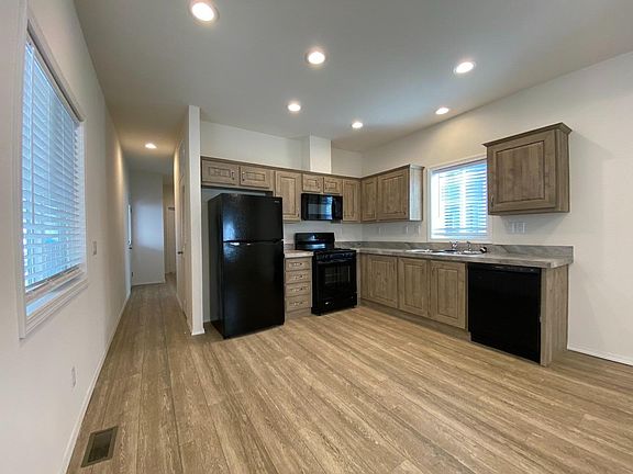 4th image of 5812 Cedars Rd Space 13