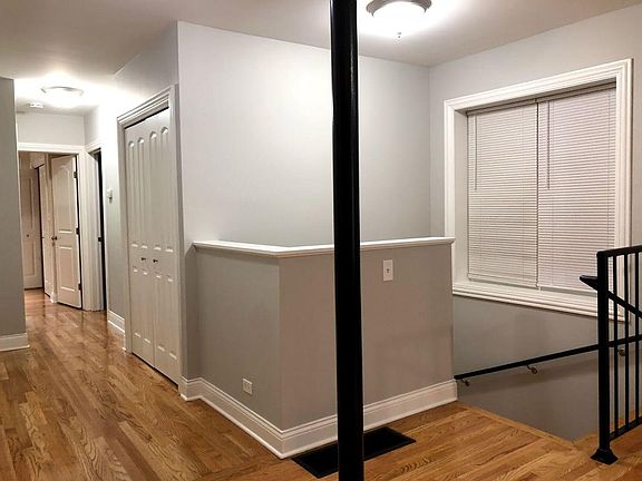 5th image of 2226 N Bissell St Unit 1