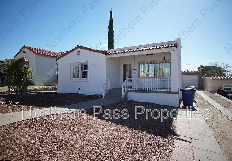 4424 Cambridge Ave — Photo 1