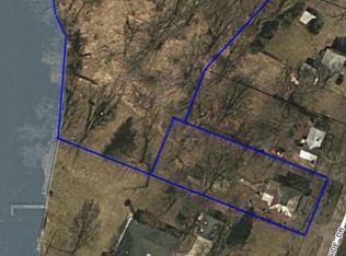 465 Riverside Dr, Constantine, MI 49042