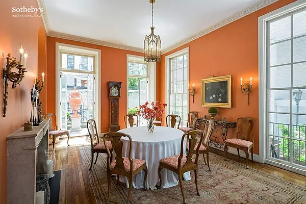 Sold by Sotheby's International Realty | media 6