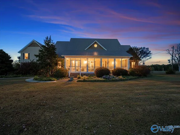 3297 Hambrick Dr, Boaz, AL 35957