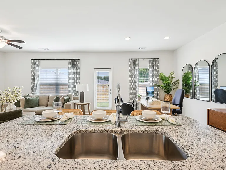 Haven at Parkway Pointe — Photo 7