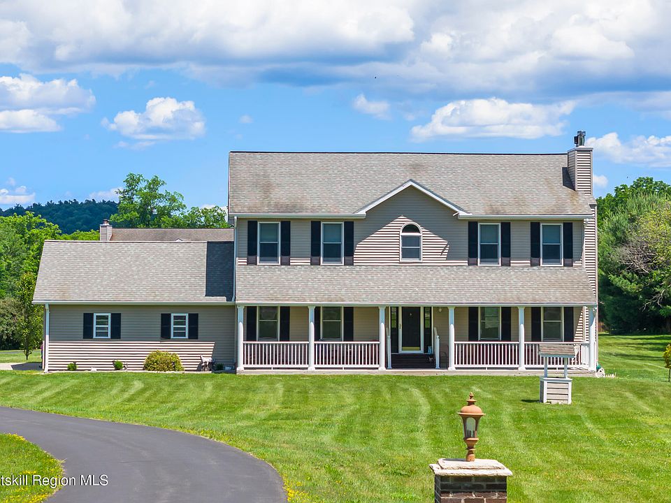 1st image of 311 Middle Road