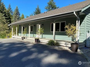 102 Mill Rd, Point Roberts, WA 98281