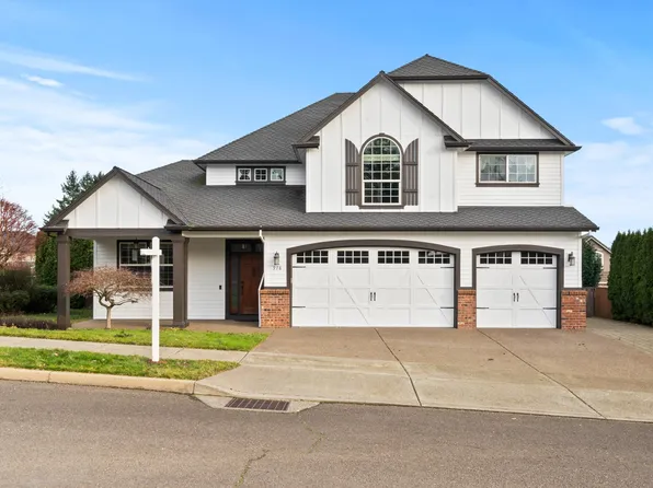 978 N Alder St, Canby, OR 97013
