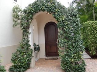 435 3rd Ave S, Naples, FL 34102