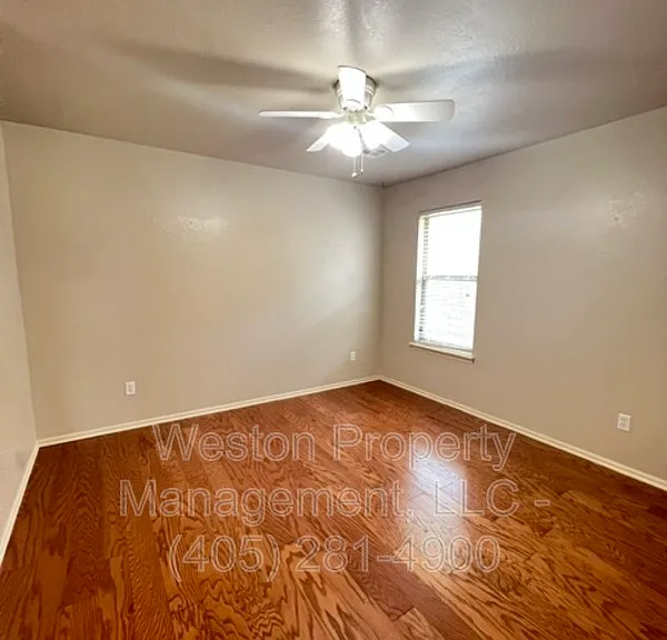 821 NW 120th Ter — Photo 23