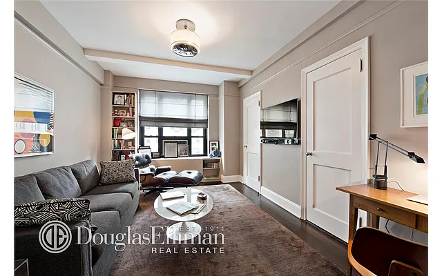 Sold by Douglas Elliman | media 24