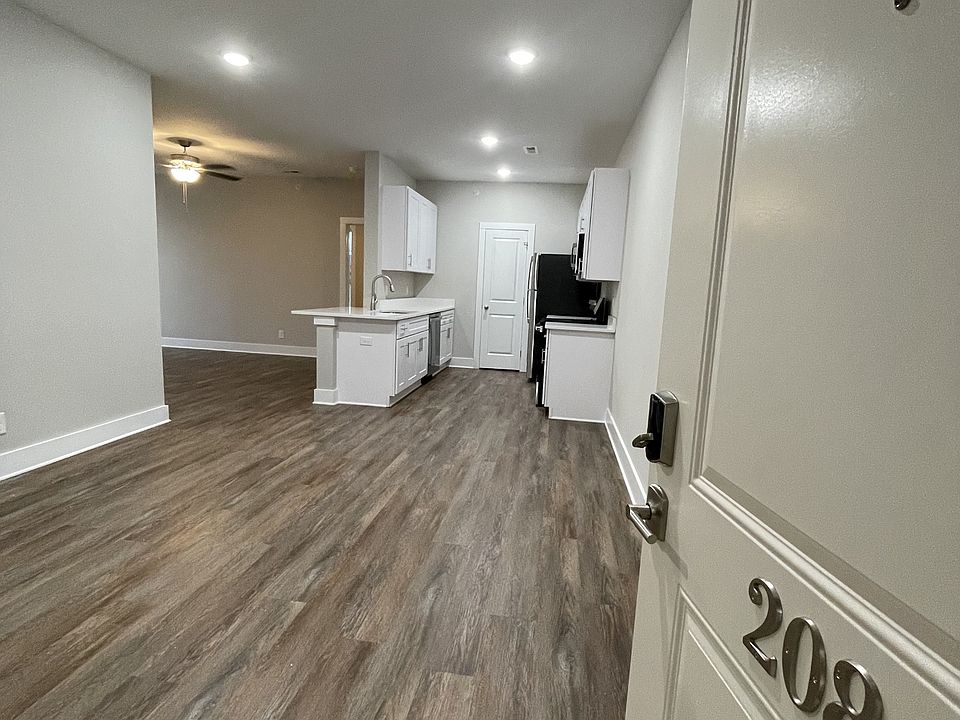 1st image of 253 English Commons Dr #208