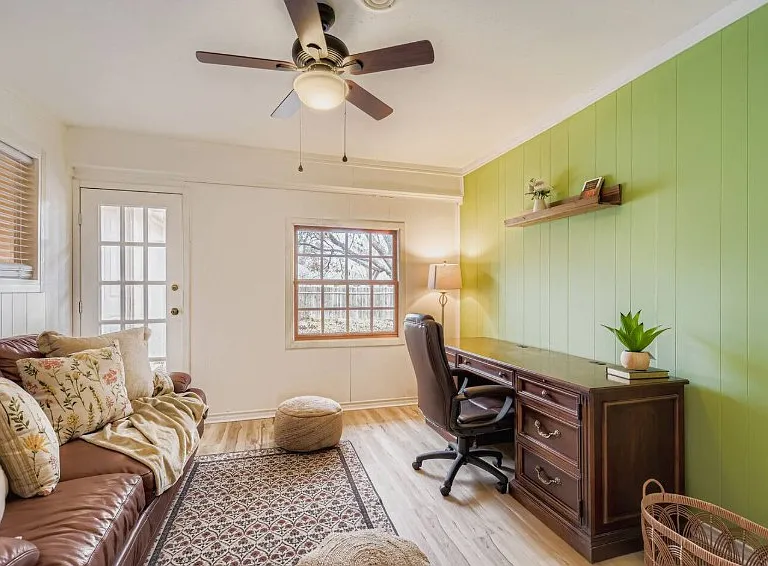 1711 Windsong Trl — Photo 12