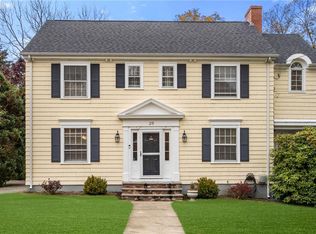 29 Overhill Rd, Warwick, RI 02818