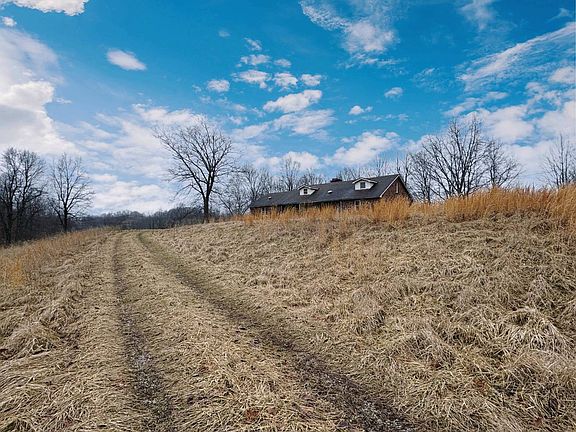 2nd image of 635 Barrcut Rd