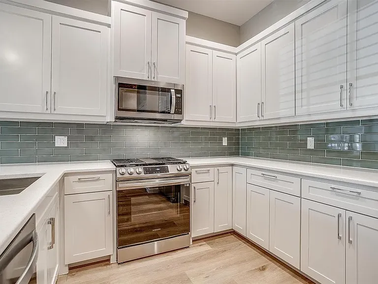 3303 Ryan Ave — Photo 6