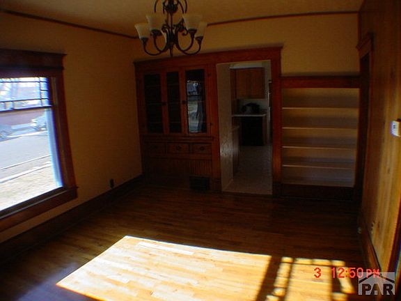 4th image of 822 Smithland Ave