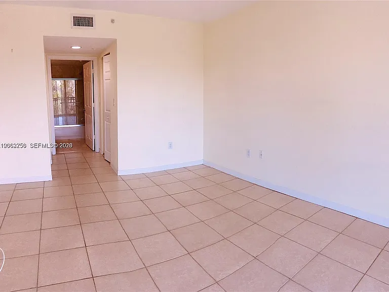 201 Golden Isles Dr #409 — Photo 20