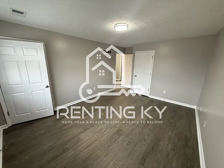 117-119 Lakeview Dr — Photo 15